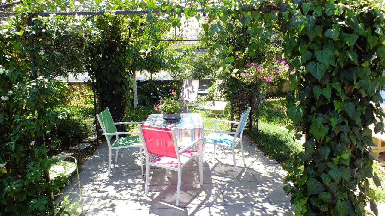 Willa La Maison Sous L'Olivier Morieres-les-Avignon Zewnętrze zdjęcie
